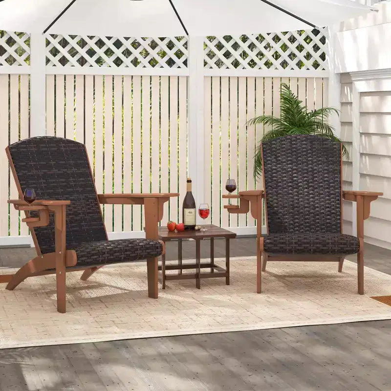 Fauteuil de jardin Adirondack Costway avec assise rembourrée en rotin, accoudoirs larges et porte-gobelet caché Noir/Marron/Gris/Blanc