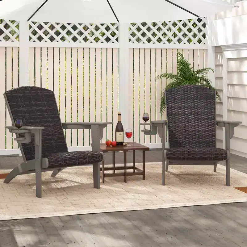 Fauteuil de jardin Adirondack Costway avec assise rembourrée en rotin, accoudoirs larges et porte-gobelet caché Noir/Marron/Gris/Blanc