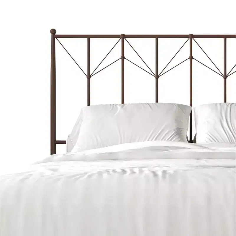 Letto a piattaforma in metallo