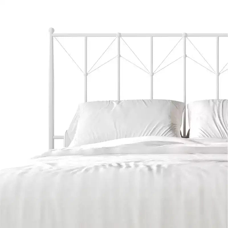 Letto a piattaforma in metallo