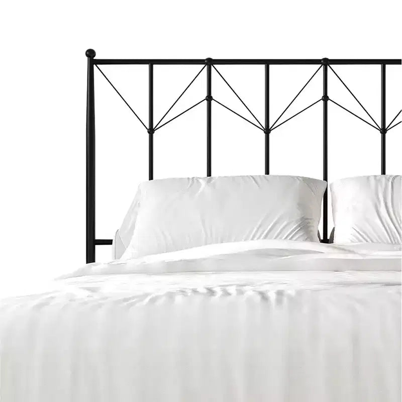 Letto a piattaforma in metallo
