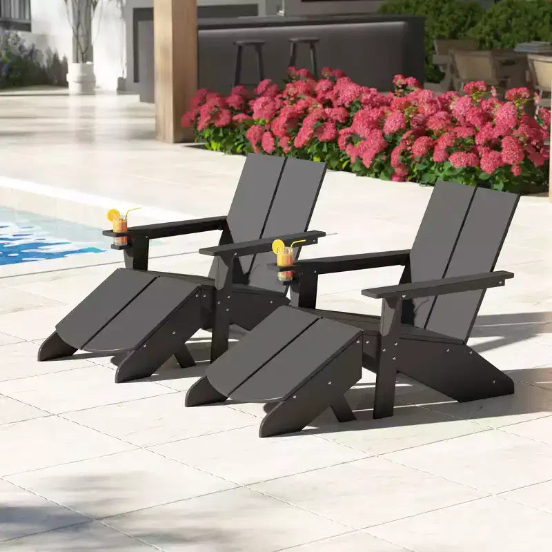 WestinTrends Riviera Set da 4 Pezzi per Esterno in HDPE con Sedie Adirondack Moderne, Poggiapiedi Pieghevoli da Patio e Portabicchieri