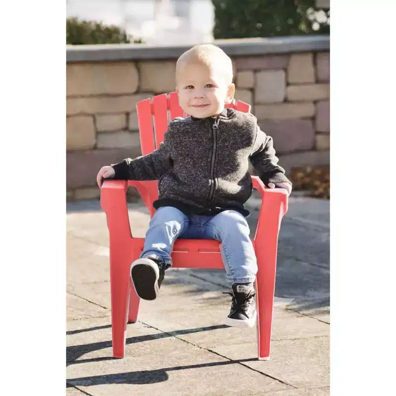 Sedia impilabile da esterno Adams Resin Adirondack per bambini, Rosso Ciliegia (capacità 22,7 kg)