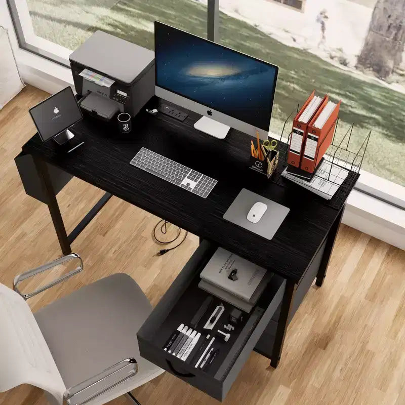 Scrivania moderna per computer da ufficio con cassetti e mensole, scrivania per studenti e ragazzi con borsa laterale per studio, ufficio, studio