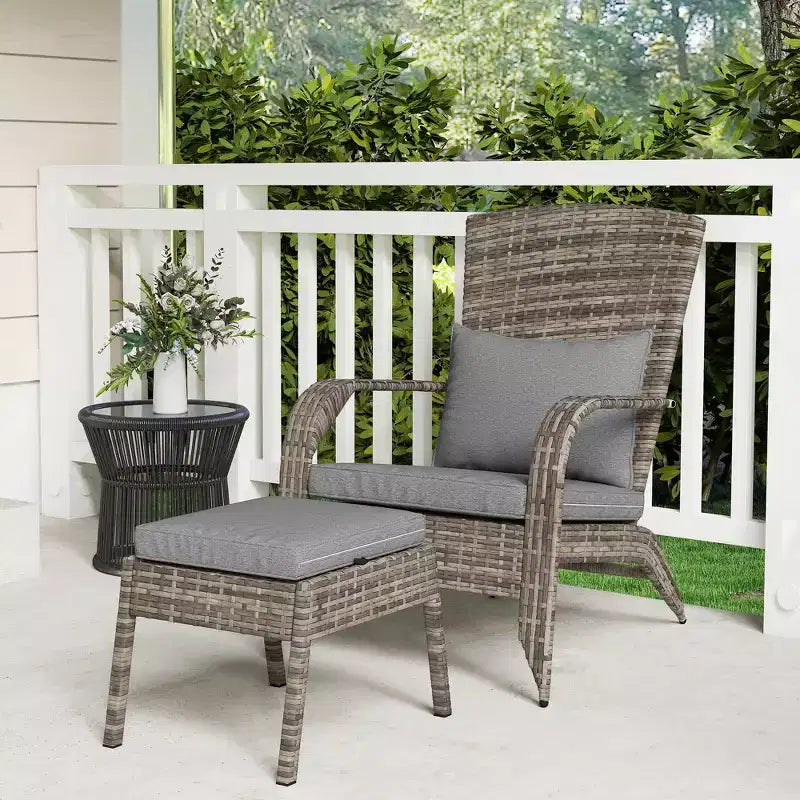 Sedia Adirondack in vimini per braciere con pouf e cuscini