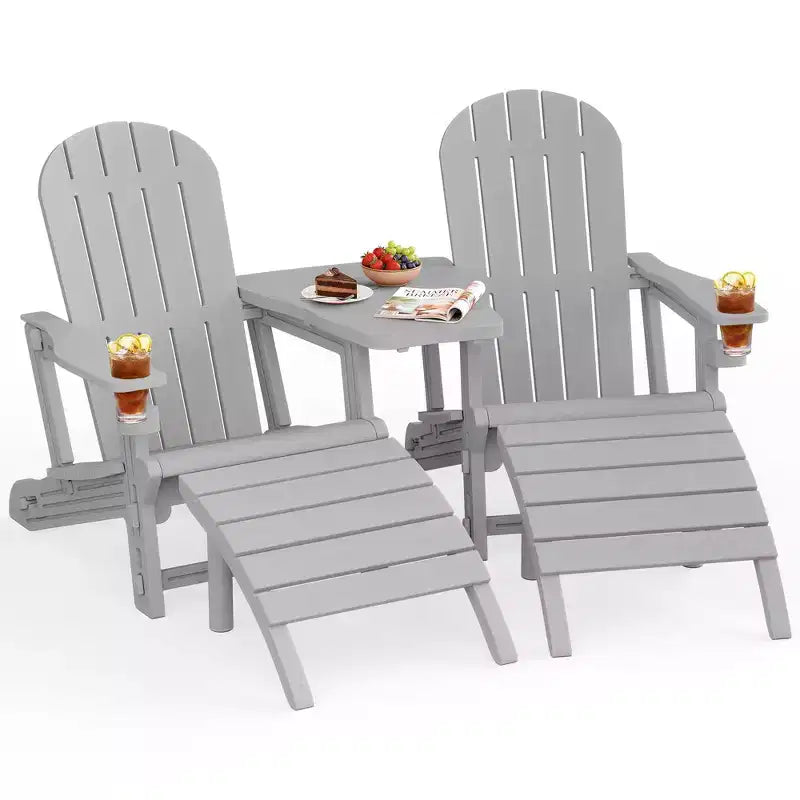 Set di sedie Adirondack Celebalcony con foro per ombrellone, vassoio rimovibile e 2 poggiapiedi curvi, sedie da esterno in plastica HDPE per patio e piscina