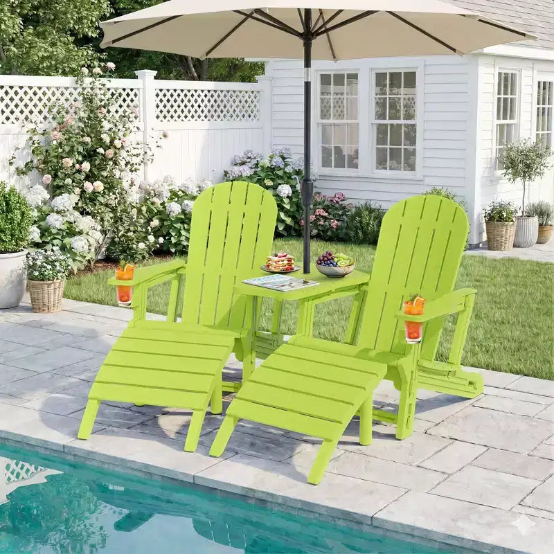Ensemble de chaises Adirondack Celebalcony avec trou pour parasol, plateau amovible et 2 poufs incurvés, chaises d'extérieur en plastique HDPE pour patio et piscine