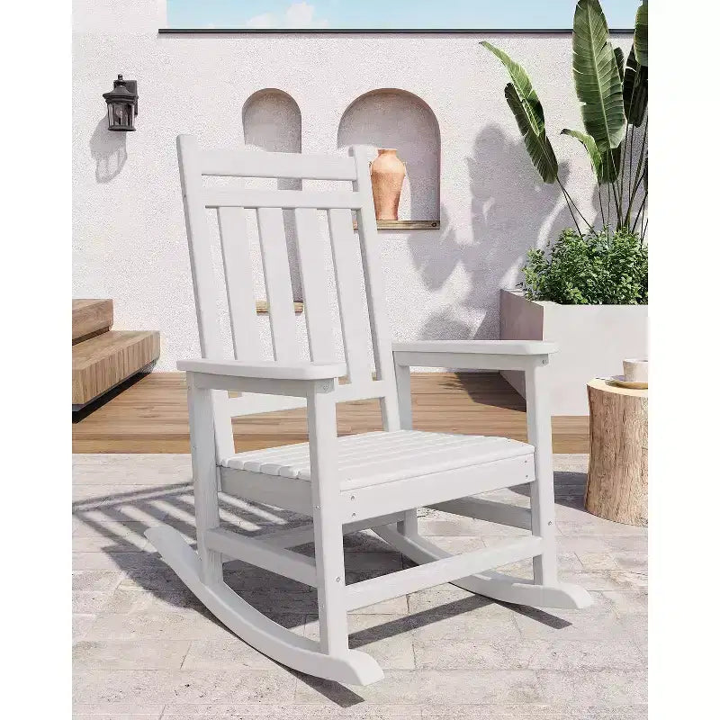 Set di 2 sedie a dondolo in HDPE con 1 tavolino, sedia a dondolo Adirondack con schienale alto, set di mobili resistenti a tutte le condizioni atmosferiche per portico, giardino
