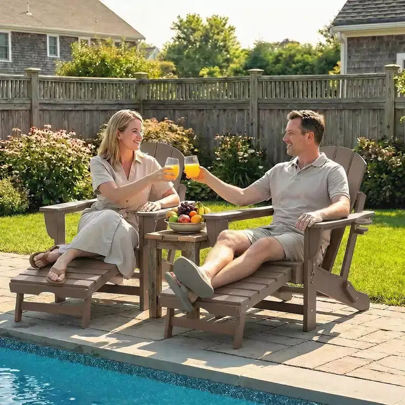 Set di 2 sedie Adirondack pieghevoli Outsunny, sedie da falò in HDPE con poggiapiedi retrattile, portabicchieri e seduta grande per ponte, giardino, cortile