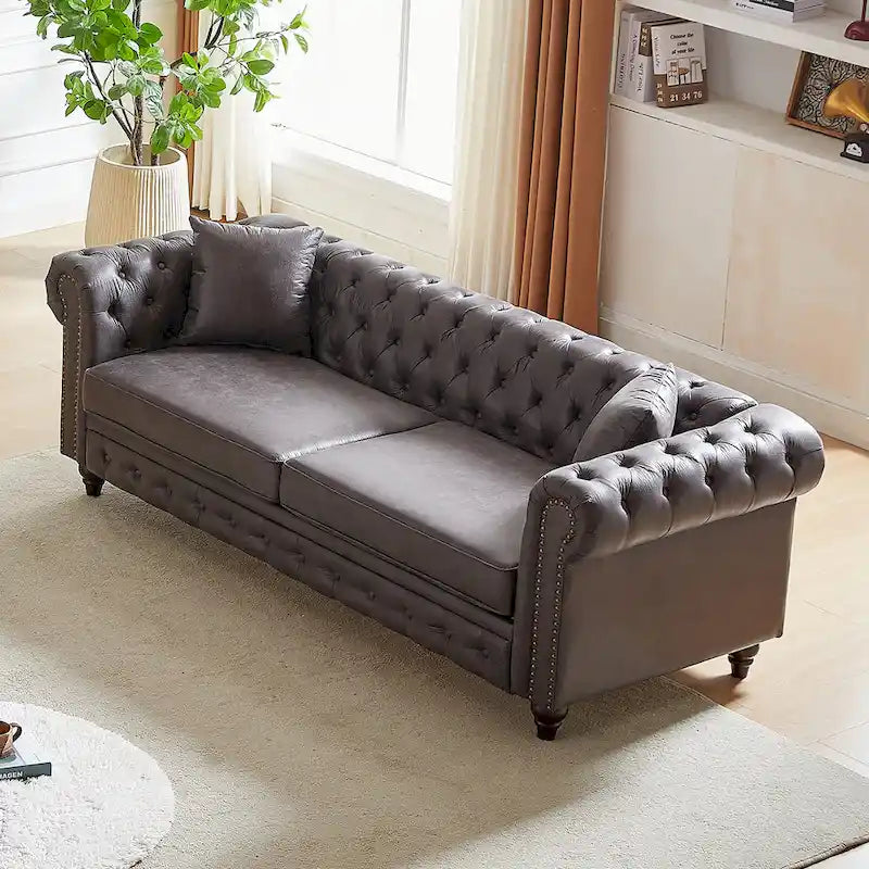 Divano a 3 posti Chesterfield 85.5 in tessuto tecnico con cuscini