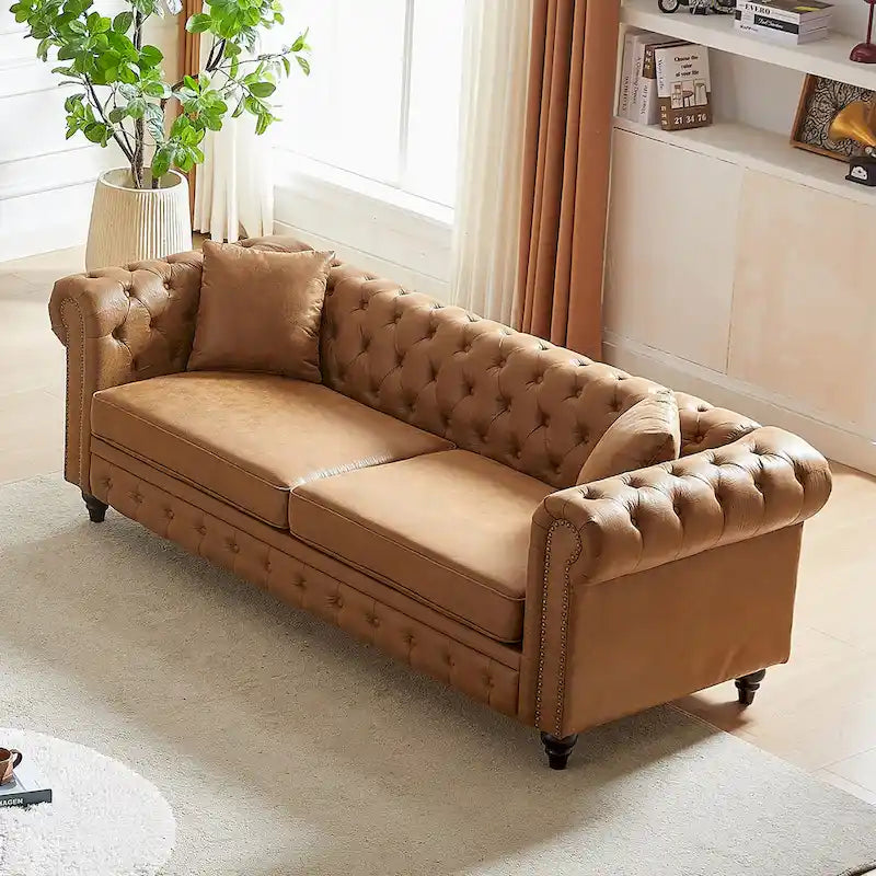 Divano a 3 posti Chesterfield 85.5 in tessuto tecnico con cuscini