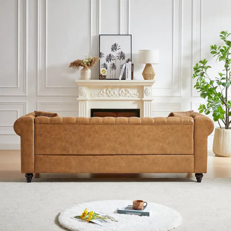 Divano a 3 posti Chesterfield 85.5 in tessuto tecnico con cuscini