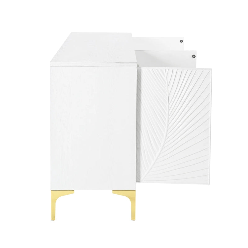 Credenza a quattro ante con ripiani regolabili