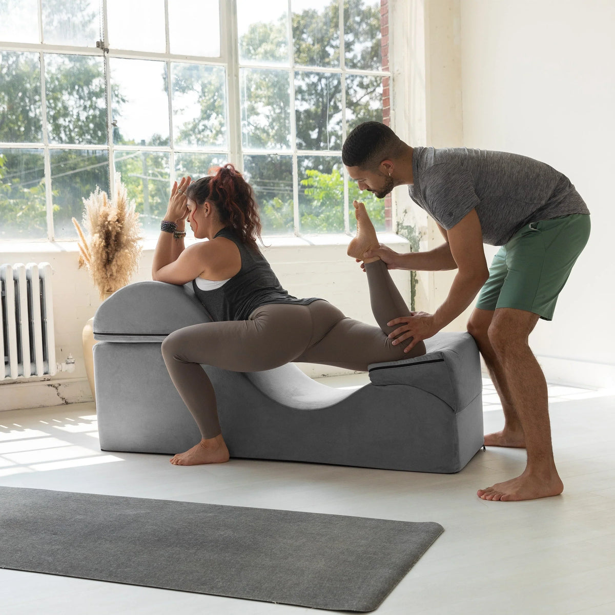 Avana Kami Convertible Chaise / Yoga & Massage - 2-In-1 Ottoman with Concealed Fold Out Yoga Lounge Chair, Microvelvet - N/A