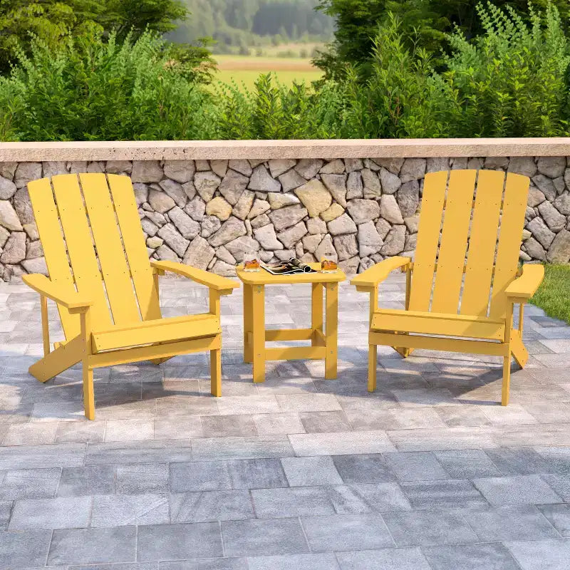 Lot de 2 chaises Adirondack Flash Furniture Charlestown en polyrésine résistante aux intempéries avec table d'appoint