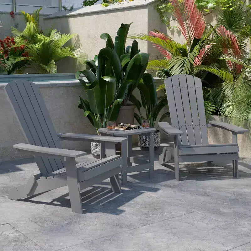 Flash Furniture Confezione da 2 sedie Adirondack pieghevoli in resina sintetica per tutte le stagioni Charlestown con tavolino laterale