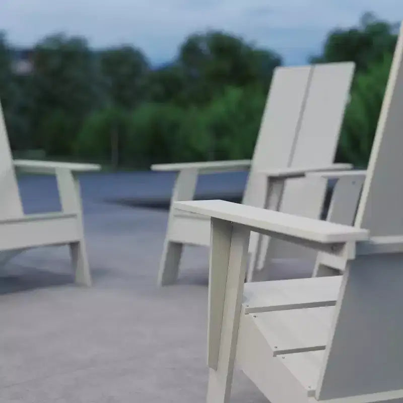 Set di 4 sedie Adirondack Merrick Lane in resina di polietilene per tutte le stagioni, design moderno