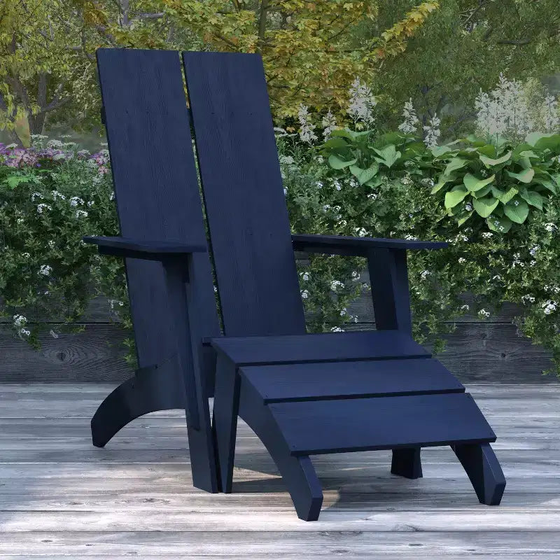 Sedia da patio Merrick Lane Adirondack moderna con schienale a doghe e poggiapiedi abbinato