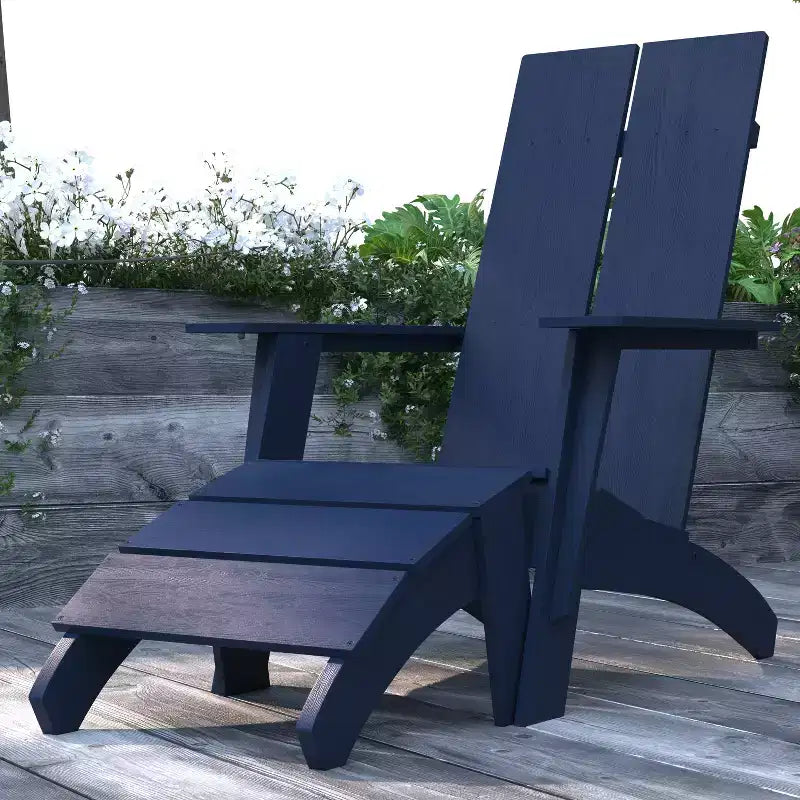 Sedia da patio Merrick Lane Adirondack moderna con schienale a doghe e poggiapiedi abbinato