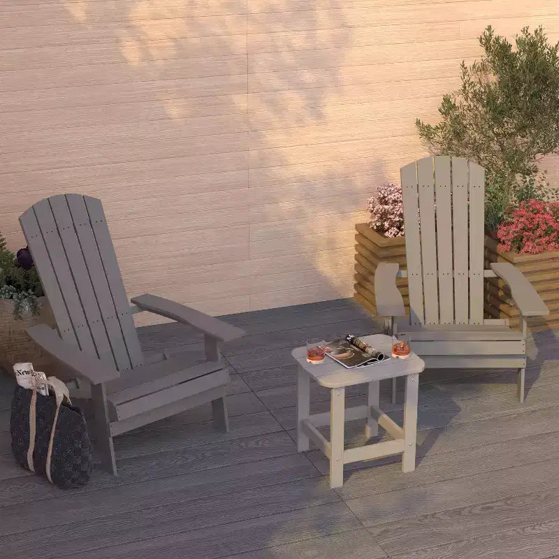 Merrick Lane Set di due sedie pieghevoli da giardino Adirondack con tavolino da esterno abbinato