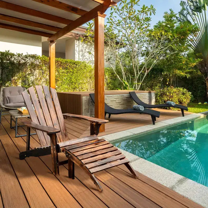 Sedia Adirondack Outsunny con pouf, sedia da esterno in legno con poggiapiedi e braccioli larghi per cortile, giardino, prato, marrone rustico