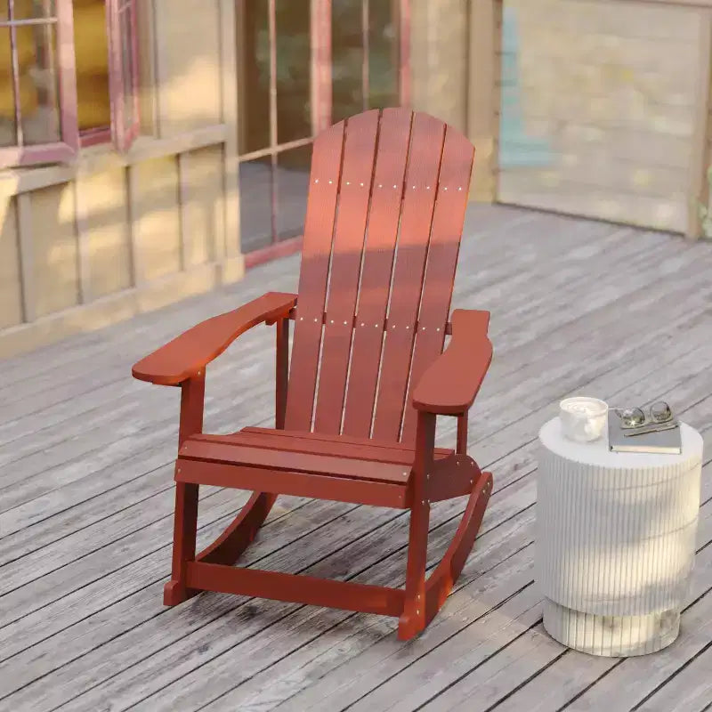 Sedia a dondolo Flash Furniture Savannah Adirondack in poliresina effetto legno per tutte le stagioni con accessori in acciaio inossidabile resistenti alla ruggine