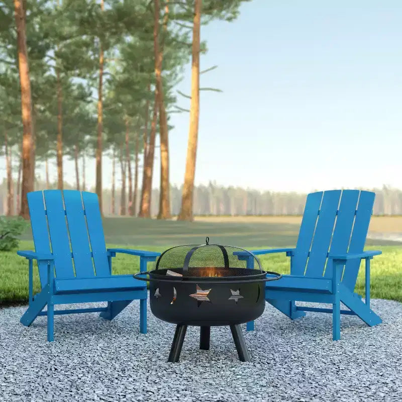 Set da campeggio Emma and Oliver Hartford da tre pezzi con due sedie Adirondack effetto legno e braciere Stelle e Luna con copertura a rete