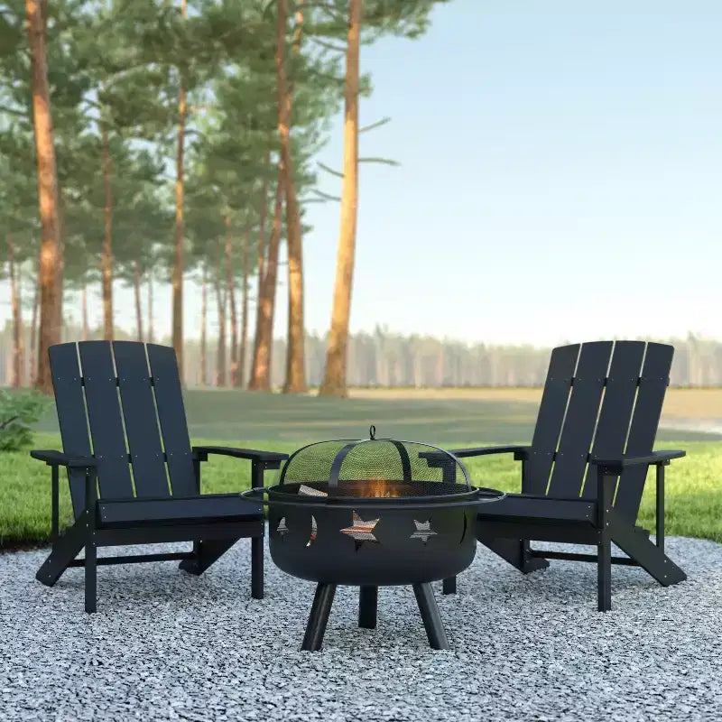 Set da campeggio Emma and Oliver Hartford da tre pezzi con due sedie Adirondack effetto legno e braciere Stelle e Luna con copertura a rete