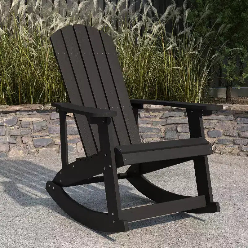 Sedia a dondolo Adirondack Merrick Lane in poliresina per tutte le stagioni con doghe verticali