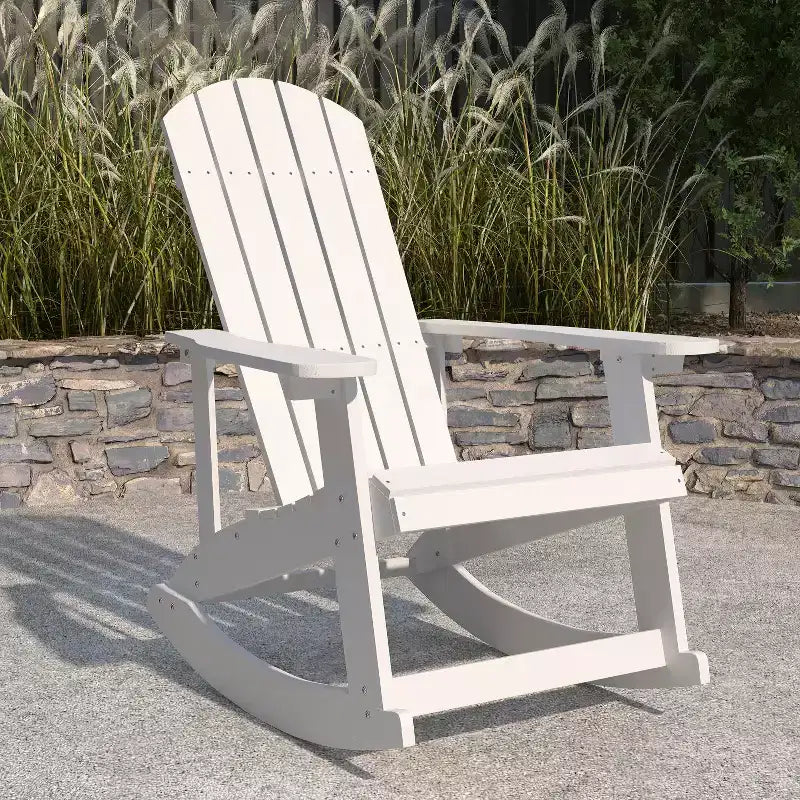 Sedia a dondolo Adirondack Merrick Lane in poliresina per tutte le stagioni con doghe verticali