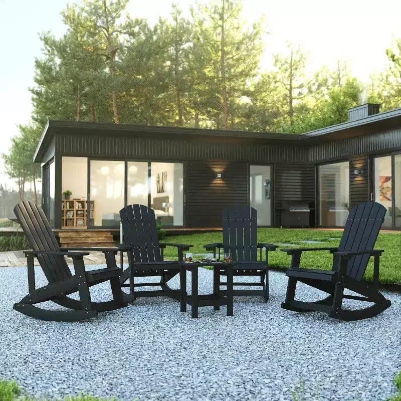 Set di 4 sedie a dondolo Adirondack Savannah in poliresina effetto legno per tutte le stagioni con tavolino Flash Furniture