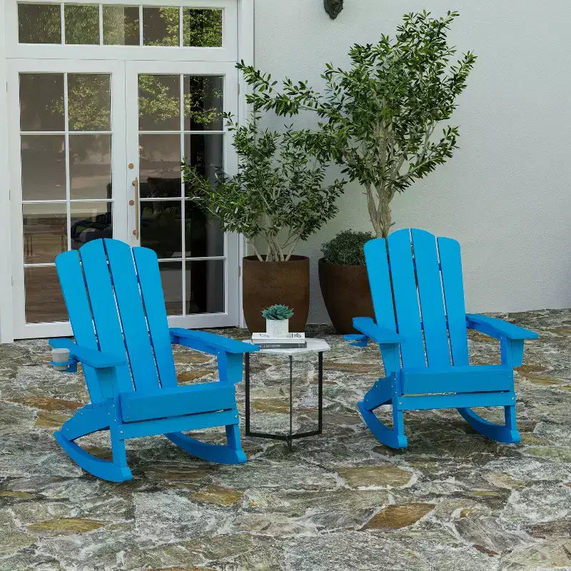 Sedia Adirondack in HDPE Merrick Lane con portabicchieri e pouf estraibile, sedia per interni/esterni in HDPE per tutte le stagioni