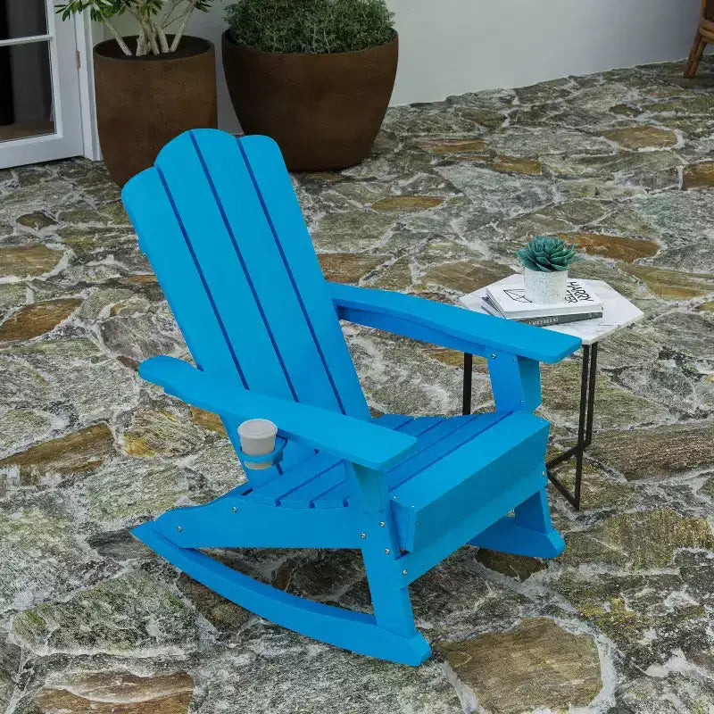 Sedia Adirondack in HDPE Merrick Lane con portabicchieri e pouf estraibile, sedia per interni/esterni in HDPE per tutte le stagioni