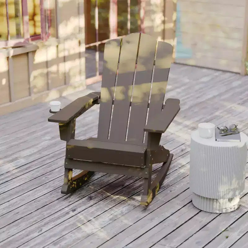 Flash Furniture Newport Sedia a dondolo Adirondack con portabicchieri, Sedia a dondolo Adirondack in HDPE resistente alle intemperie, Set di 2