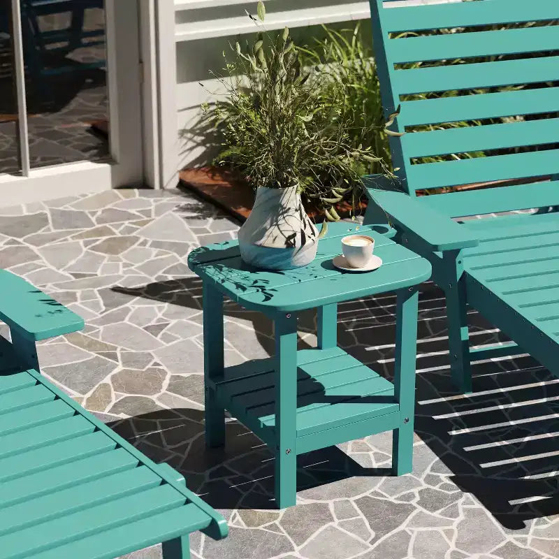 Merrick Lane Tavolino laterale Adirondack a 2 ripiani, Tavolino d'appoggio per interni/esterni in HDPE resistente a tutte le stagioni