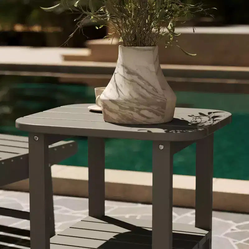 Merrick Lane Tavolino laterale Adirondack a 2 ripiani, Tavolino d'appoggio per interni/esterni in HDPE resistente a tutte le stagioni