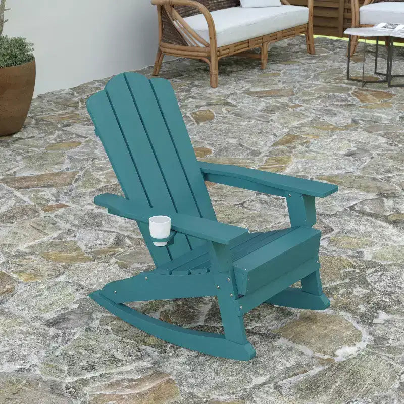 Merrick Lane Sedia a dondolo Adirondack con portabicchieri, sedia da interni/esterni in HDPE per tutte le stagioni