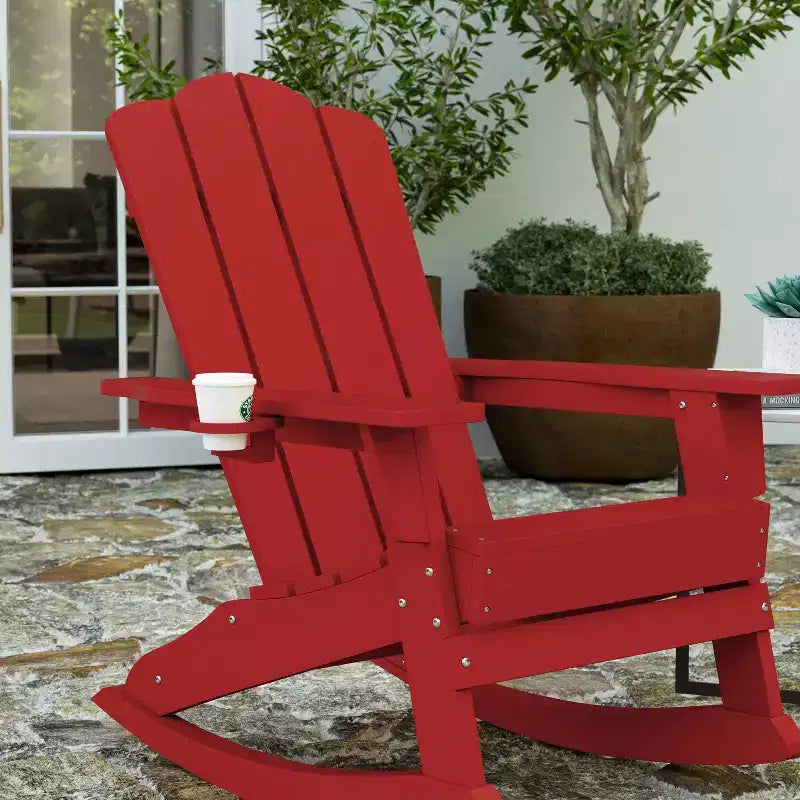 Merrick Lane Sedia a dondolo Adirondack con portabicchieri, sedia da interni/esterni in HDPE per tutte le stagioni