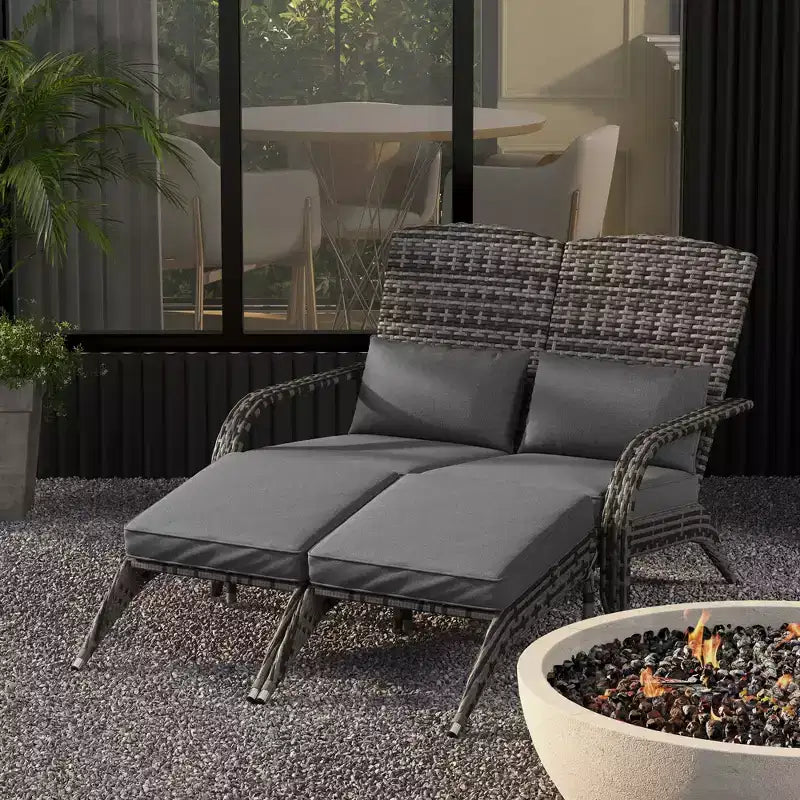 Fauteuil Adirondack en osier Outsunny pour 2 avec coussins et repose-pieds, fauteuil de foyer en rotin PE pour 2 avec dossier haut et accoudoirs larges