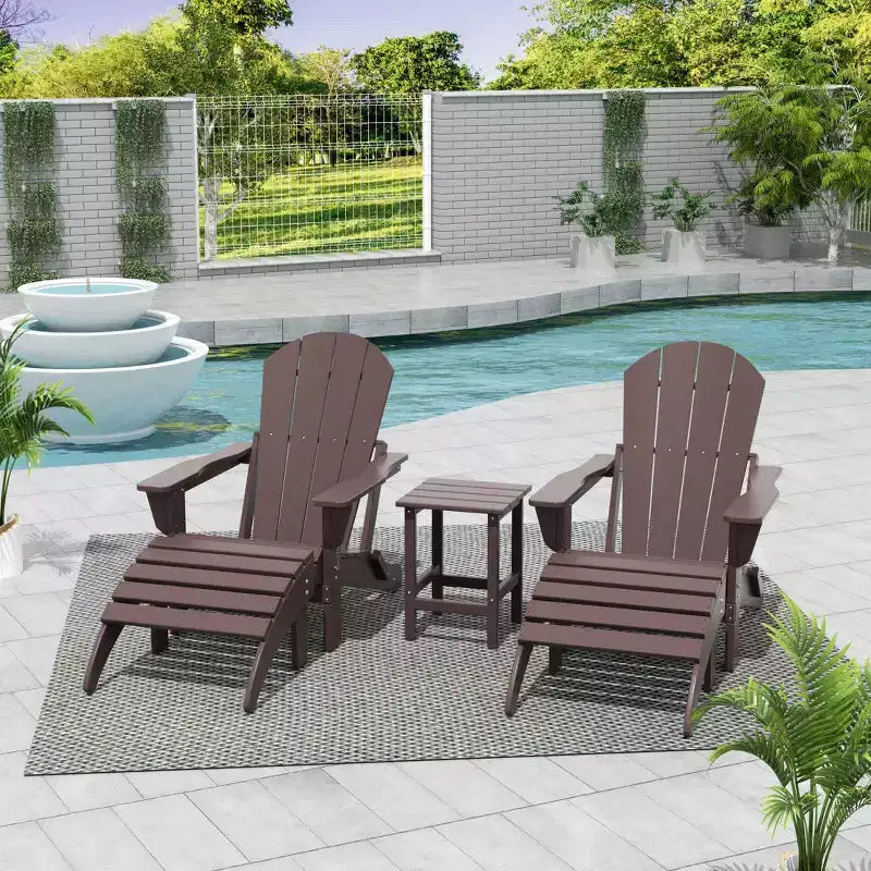 WestinTrends Malibu Sedie Pieghevoli Poly Adirondack da Esterno in HDPE con Pouf e Tavolino Laterale (Set Conversazione da 5 Pezzi)