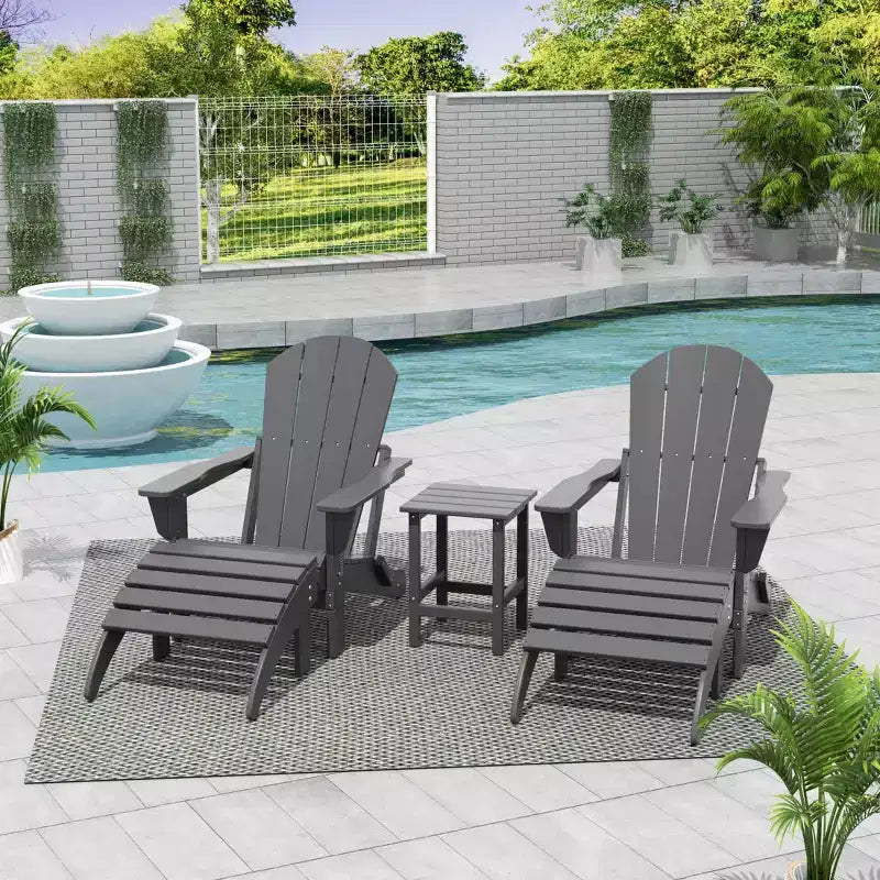 WestinTrends Malibu Sedie Pieghevoli Poly Adirondack da Esterno in HDPE con Pouf e Tavolino Laterale (Set Conversazione da 5 Pezzi)
