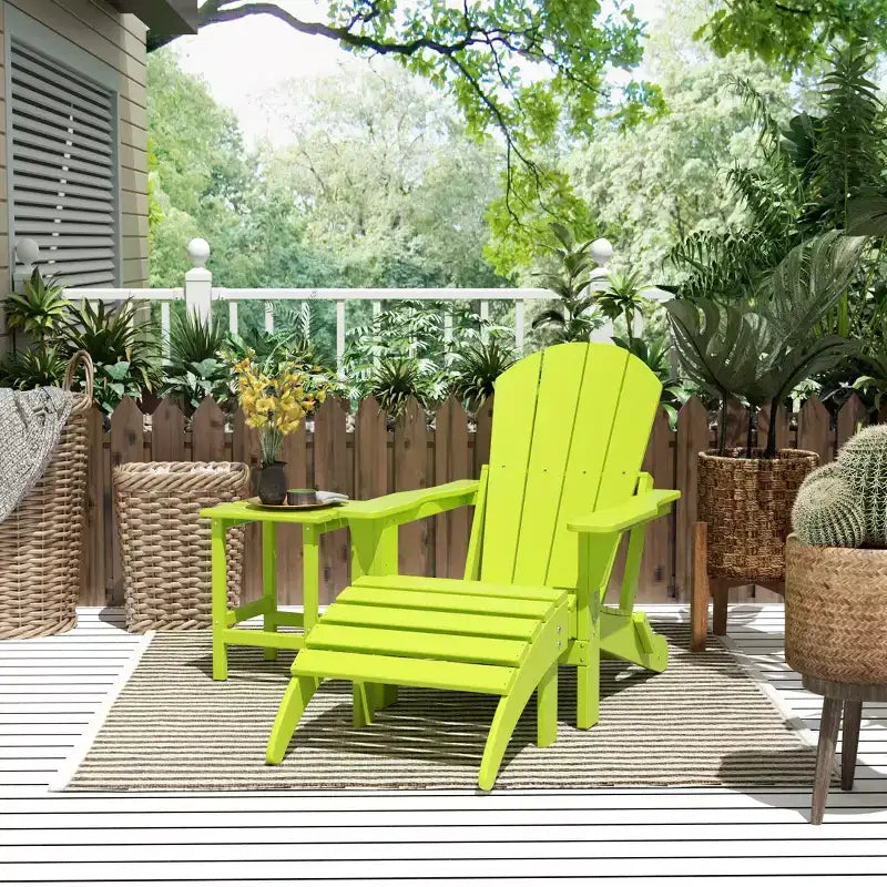 WestinTrends Malibu Set pieghevole da esterno 3 pezzi in HDPE: sedia Adirondack con ottomana e tavolino laterale