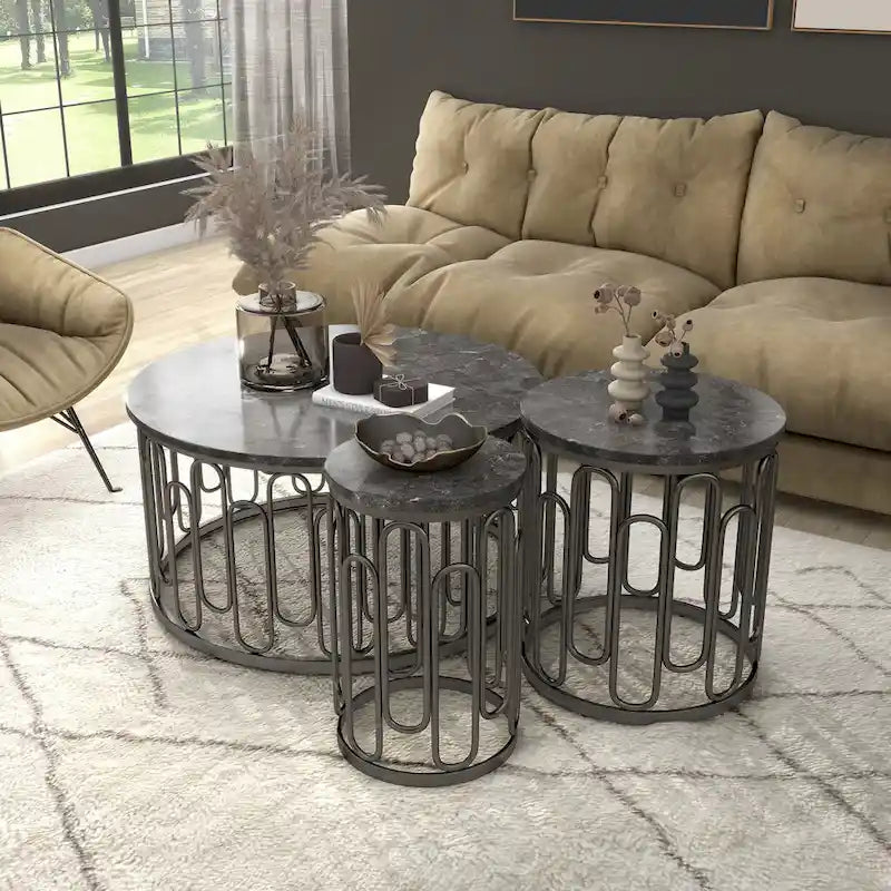 Set da 3 pezzi Lars Modern con tavolo rotondo, ripiano in marmo, robusta base decorativa in metallo di Furniture of America