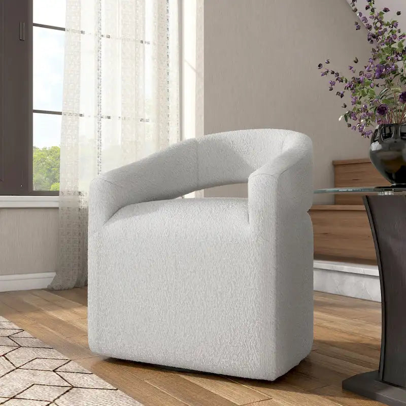 Poltrona tonda a botte Celeste Modern Boucle, schienale aperto e bracciolo curvo, poltrona girevole di Furniture of America