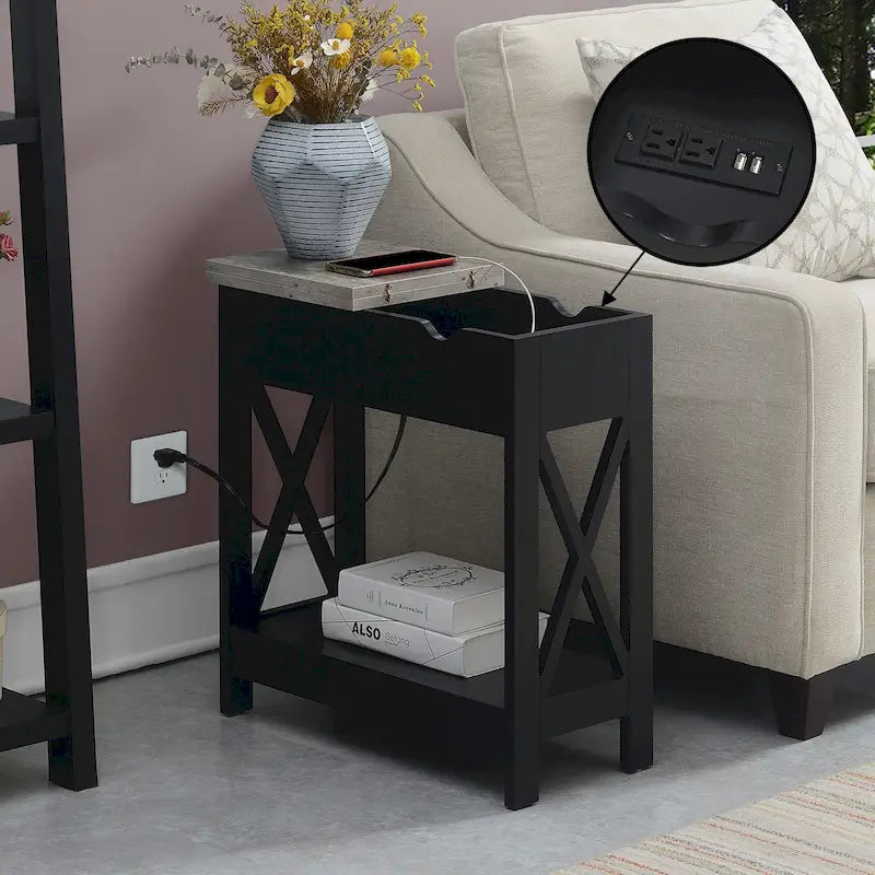 Tavolino Oxford Flip Top di Convenience Concepts con Stazione di Ricarica e Ripiano