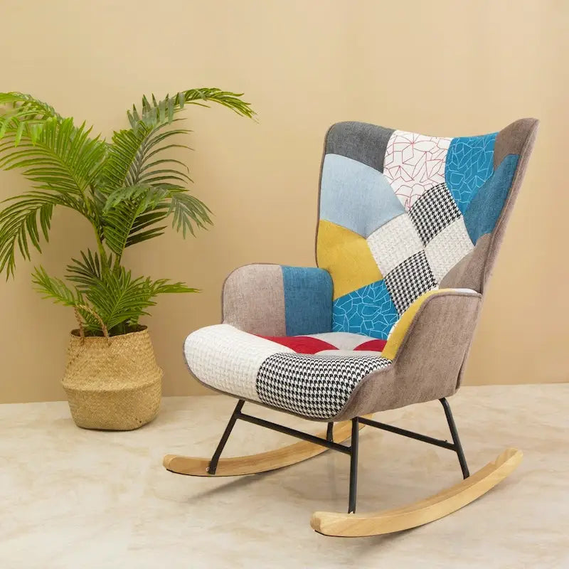 Poltrona a dondolo Mid-Century in tessuto con gambe in legno e lino patchwork