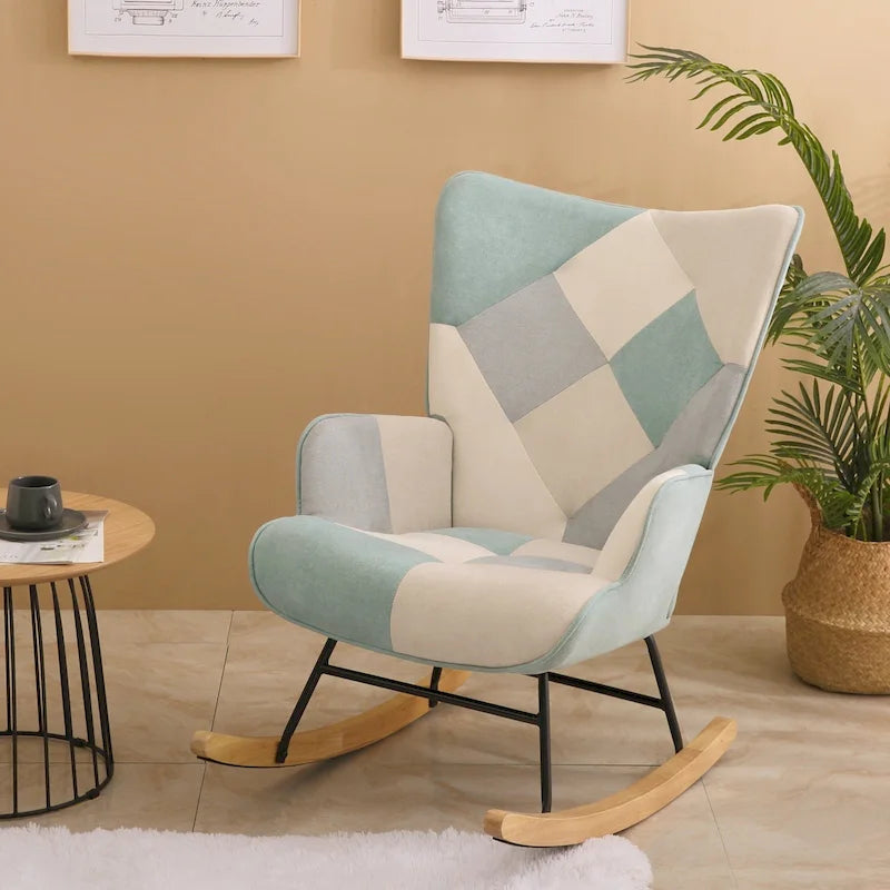 Poltrona a dondolo Mid-Century in tessuto con gambe in legno e lino patchwork