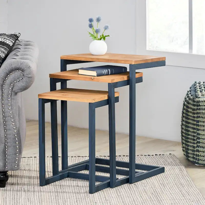 Tavolini Nido Darlah in Legno di Abete Industriale Moderno (Set di 3) di Christopher Knight Home