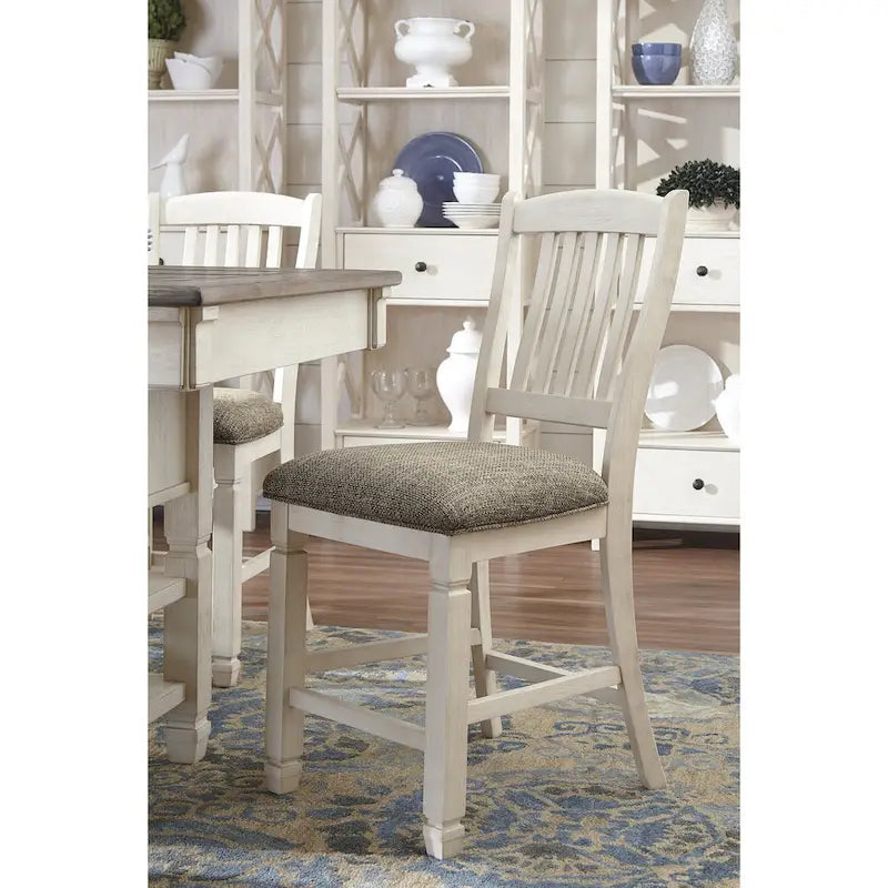Signature Design by Ashley Bolanburg Pacchetto pranzo alto 7 pezzi bianco antico / marrone
