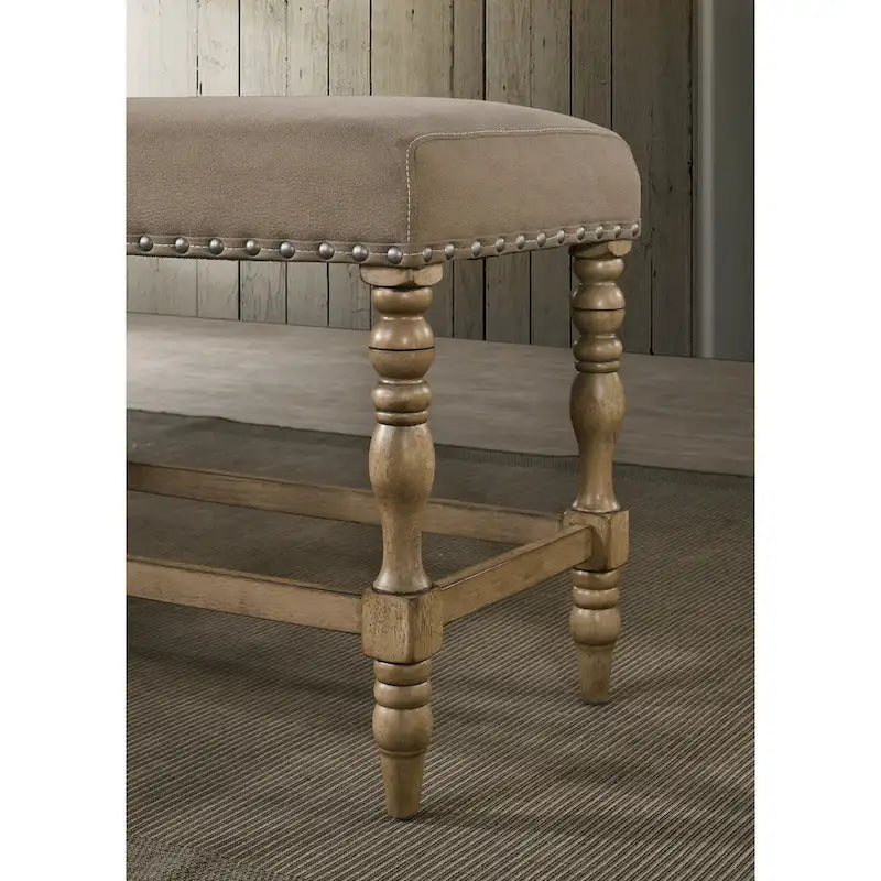 Set da pranzo ad altezza bancone Roundhill Furniture Birmingham da 6 pezzi con tavolo con finitura Driftwood e sedie con borchie